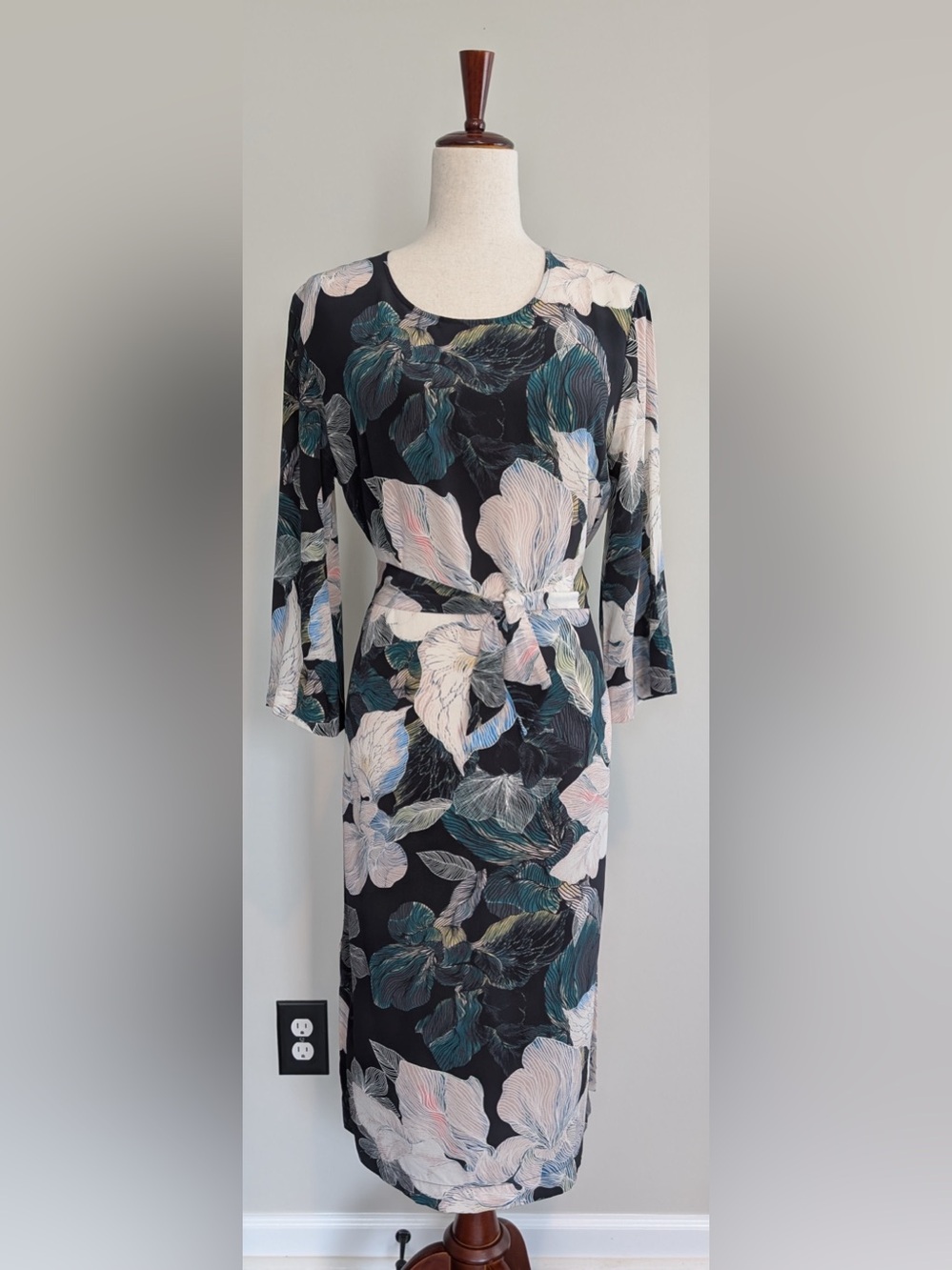 Kachel Giacinta Silk Midi Dress 100% Silk Tie Waist Side Slits Floral Multi Sz 4